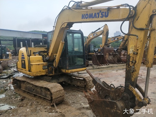 小松 PC70-8 挖掘机