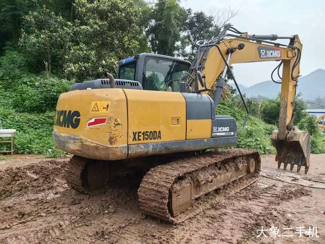 徐工 XE135D 挖掘机