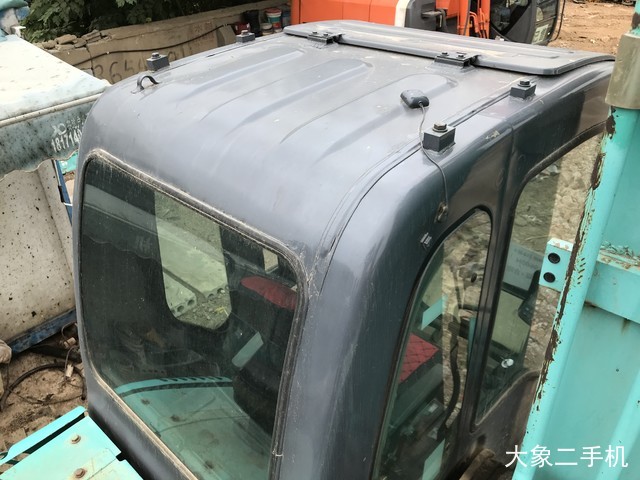 神钢 SK210LC-8 挖掘机