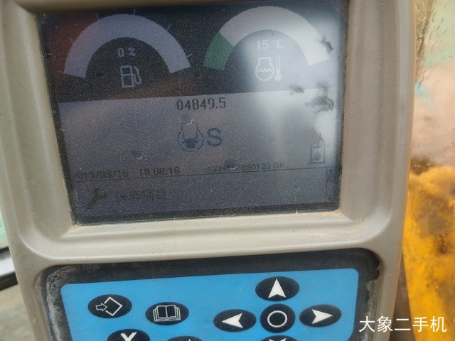 龙工 LG6225 挖掘机