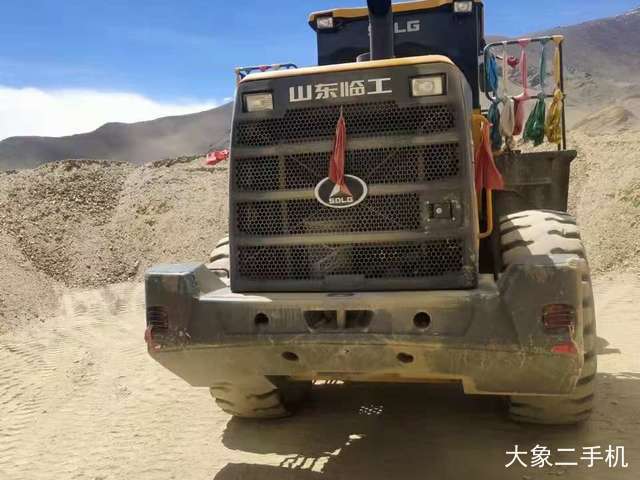 山东临工 L956F 装载机