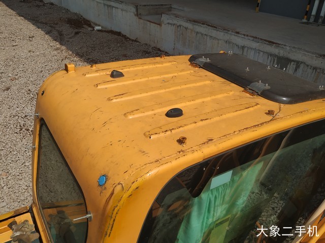 现代 R150LC-9 挖掘机