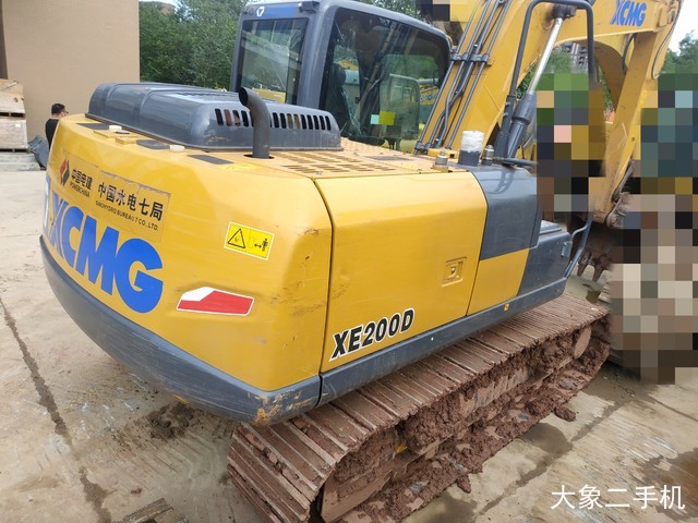 徐工 XE150D 挖掘机