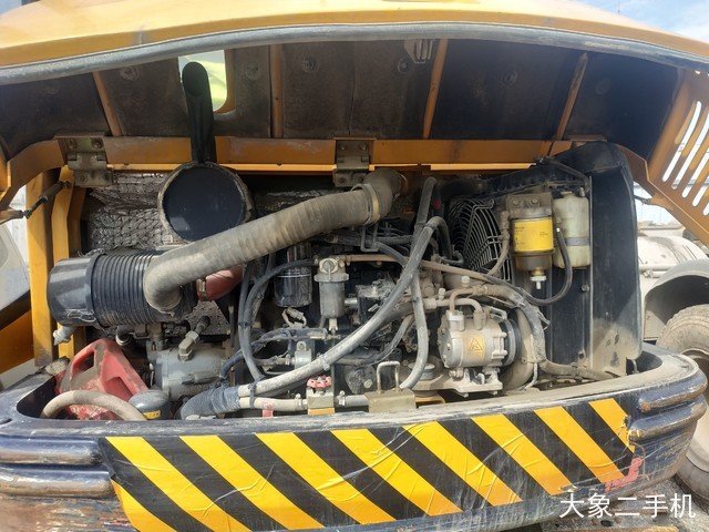 雷沃重工 FR65V8 挖掘机