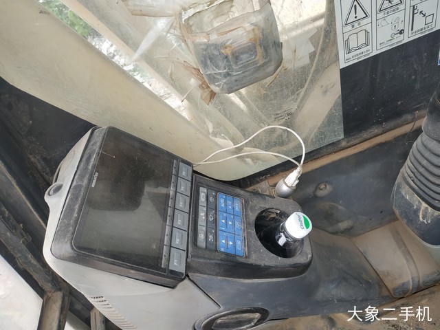 小松 PC200-8 挖掘机