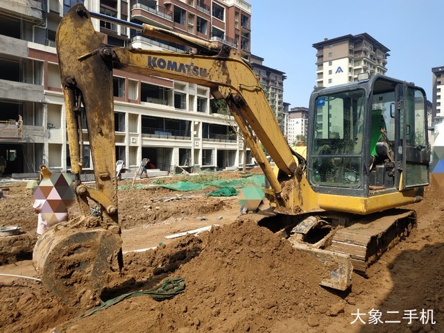 小松 PC56-7 挖掘机