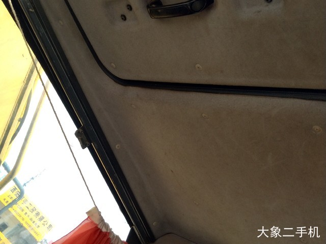 小松 PC240LC-8 挖掘机