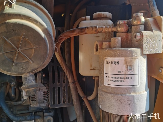 徐工 XE75D 挖掘机