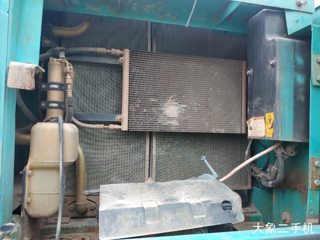 神钢 SK260LC-8 挖掘机