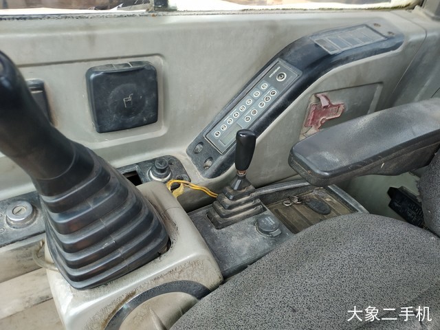 现代 R55-7 挖掘机