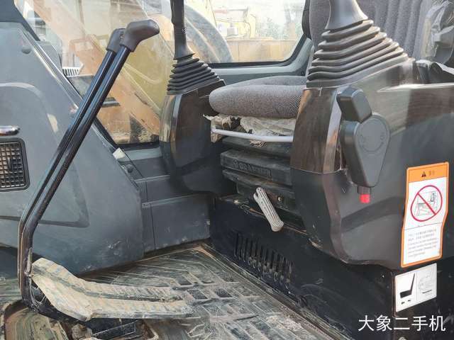 三一重工 SY75C-9 挖掘机