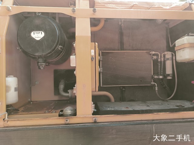 三一重工 SY215C-10 挖掘机