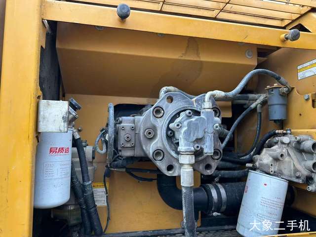 三一重工 SY215C 挖掘机