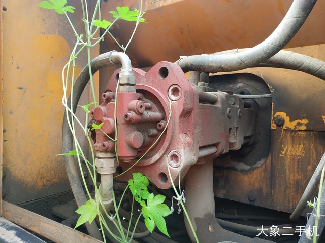 现代 R225LC-7 挖掘机