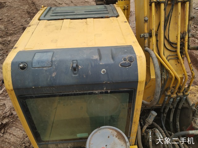 小松 PC240LC-8 挖掘机