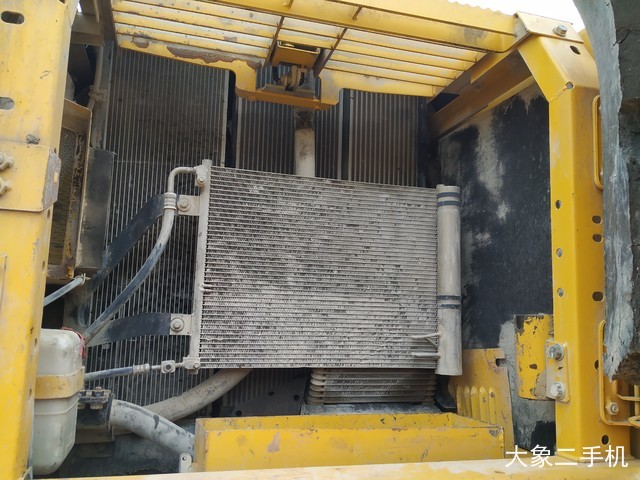 小松 PC240LC-8 挖掘机