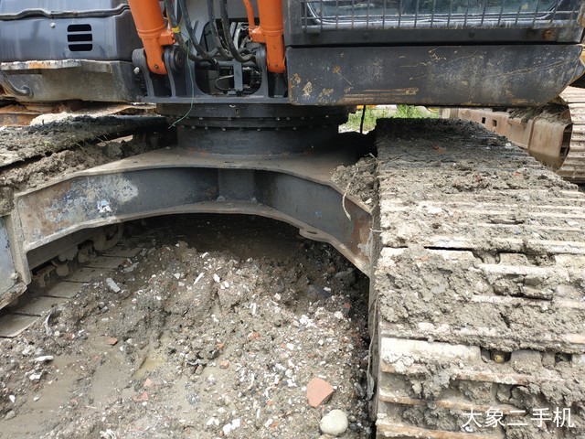 日立 ZX210LC-5G 挖掘机