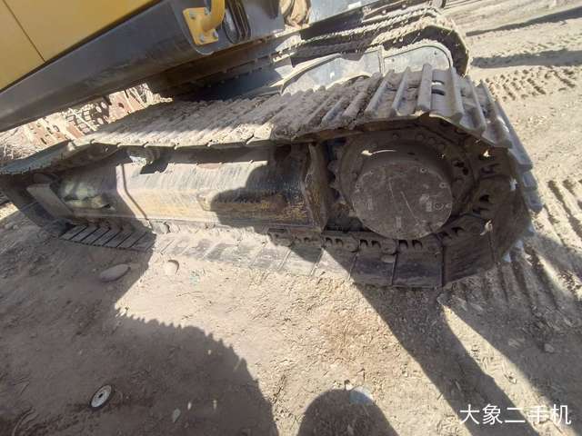 山东临工 E6135F 挖掘机