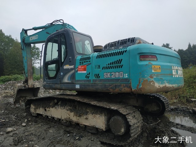 神钢 SK260LC-8 挖掘机