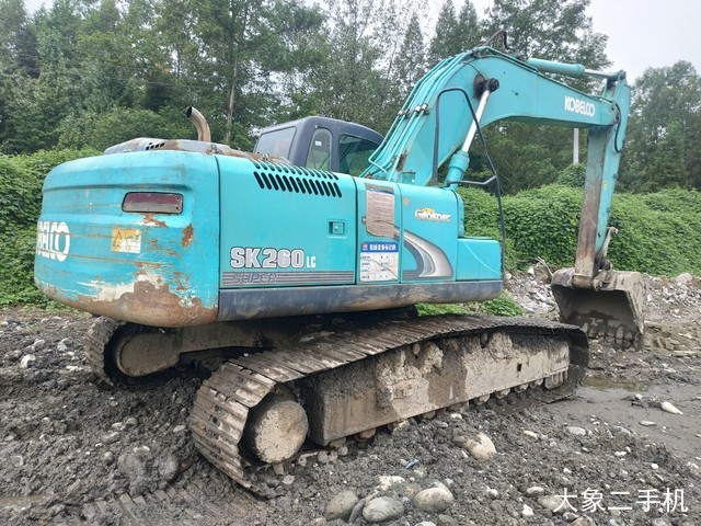 神钢 SK260LC-8 挖掘机