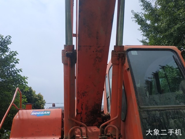 斗山 DH220LC-7 挖掘机