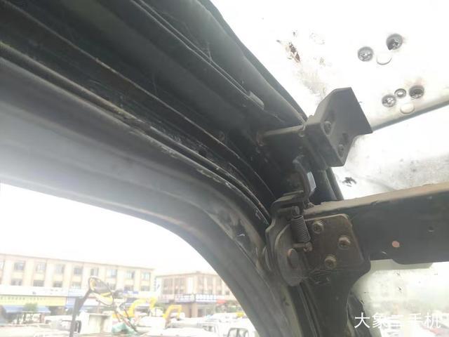 神钢 SK230 挖掘机