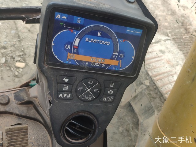 住友 SH210-6 挖掘机