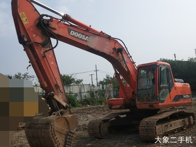 斗山 DH225LC-7 挖掘机
