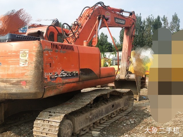 斗山 DH225LC-7 挖掘机