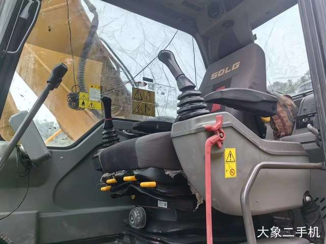 山东临工 E6210F 挖掘机