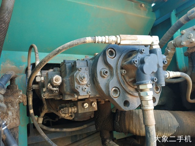 神钢 SK350LC-8 挖掘机