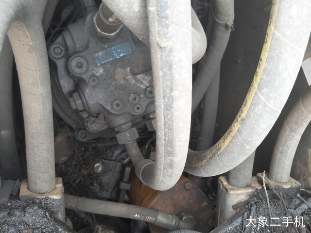 山东临工 LG685 挖掘机