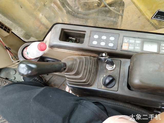 卡特彼勒 320C 挖掘机