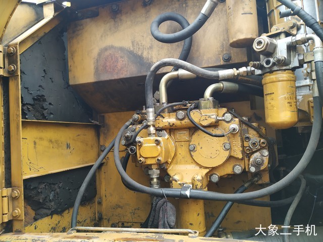 卡特彼勒 320C 挖掘机