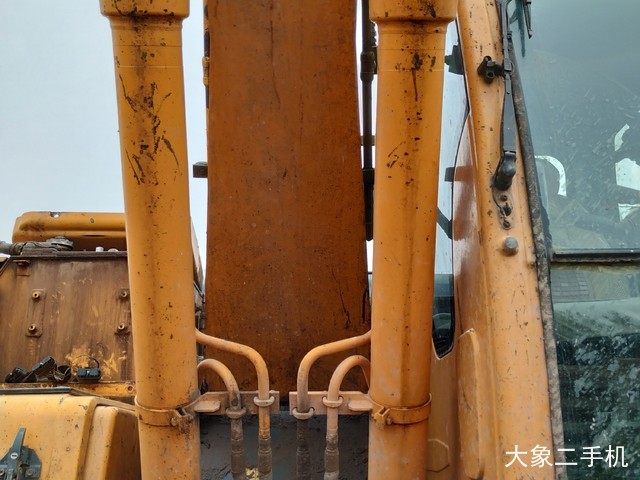 现代 R150W-9 挖掘机