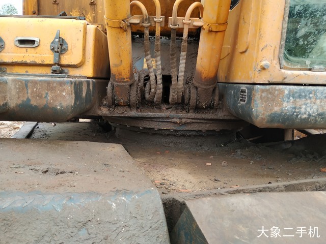 现代 R150W-9 挖掘机