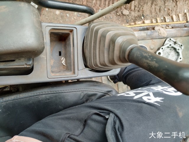 卡特彼勒 320C 挖掘机