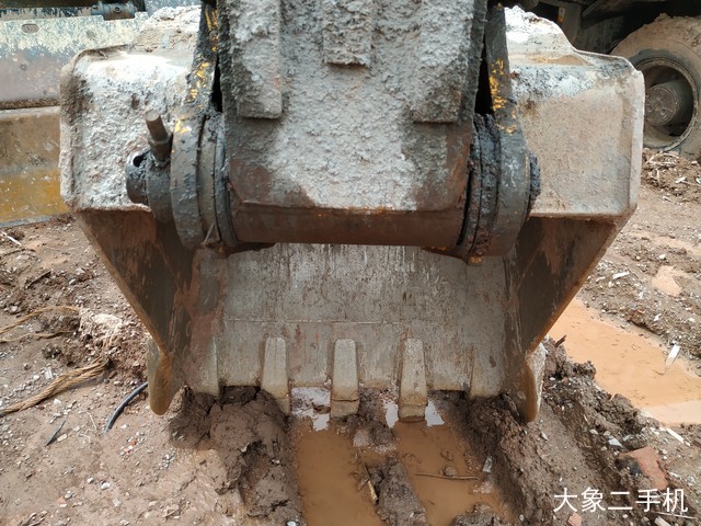 现代 150WVS 挖掘机