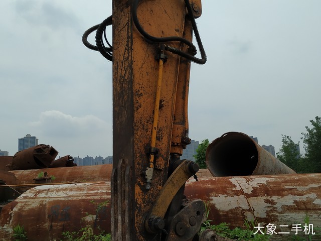 现代 R150W-9 挖掘机