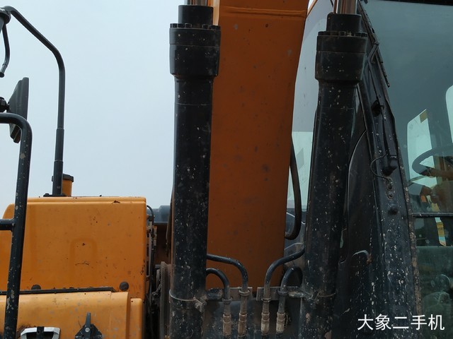 现代 150WVS 挖掘机