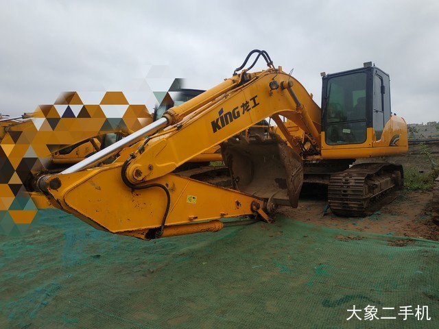 龙工 LG6220D 挖掘机