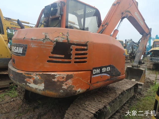 斗山 DH70 挖掘机