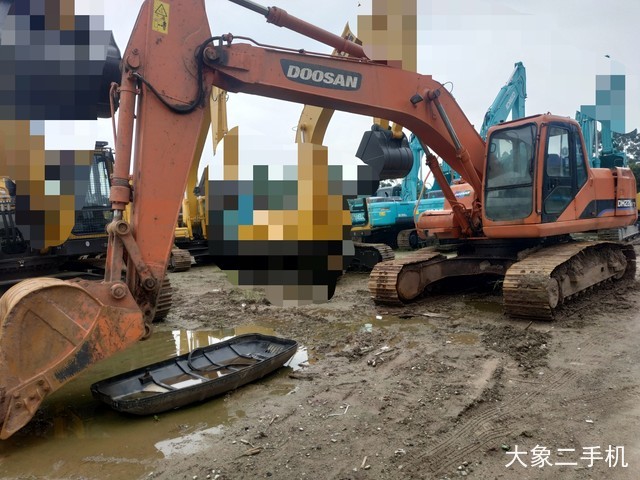 斗山 DH220LC-7 挖掘机