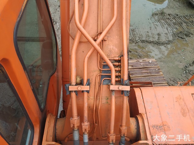 斗山 DH220LC-7 挖掘机