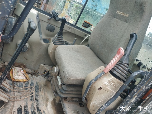 斗山 DH60-7 挖掘机