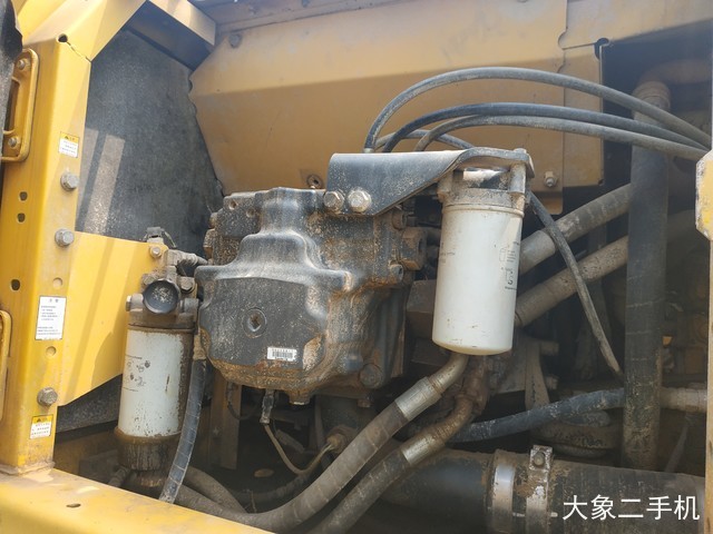 小松 PC240LC-8 挖掘机