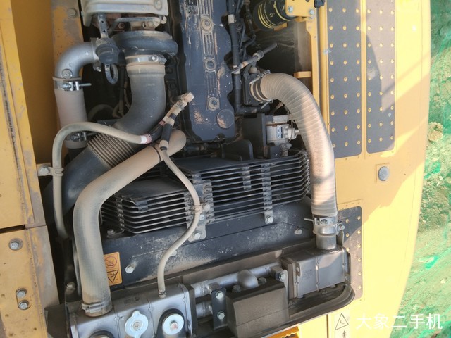 小松 PC220-8M0 挖掘机