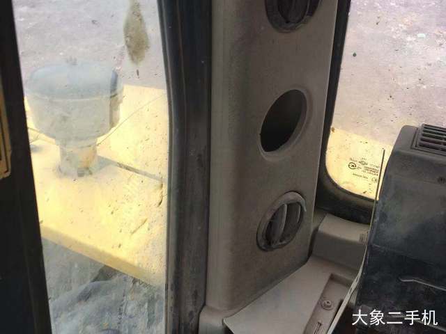 现代 R80-7 挖掘机