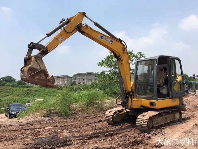 徐工 XE60 挖掘机