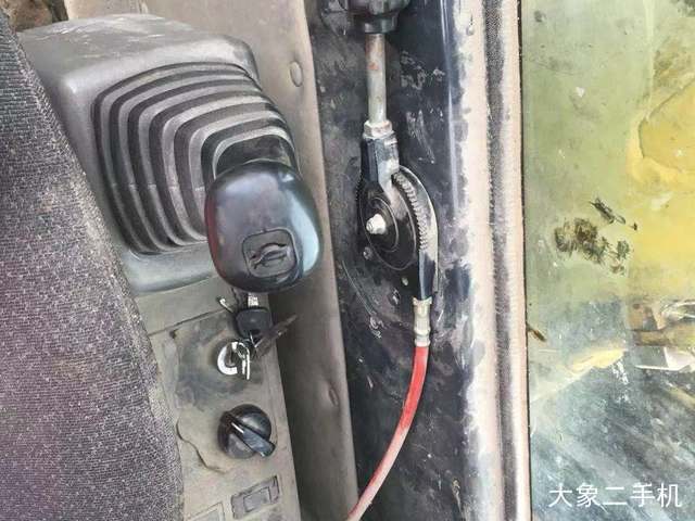 现代 R80-7 挖掘机